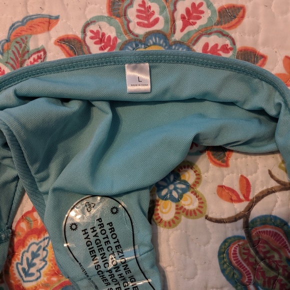 Swim suit - Picture 3 of 3